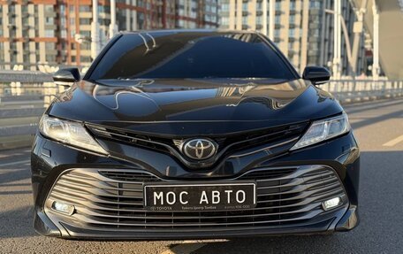 Toyota Camry, 2019 год, 2 470 000 рублей, 2 фотография