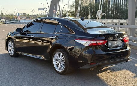Toyota Camry, 2019 год, 2 470 000 рублей, 6 фотография