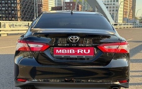 Toyota Camry, 2019 год, 2 470 000 рублей, 5 фотография
