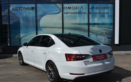 Skoda Superb III рестайлинг, 2018 год, 1 780 000 рублей, 7 фотография