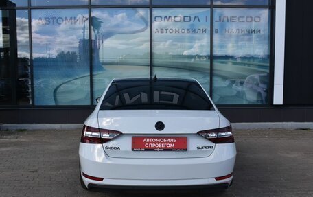 Skoda Superb III рестайлинг, 2018 год, 1 780 000 рублей, 6 фотография