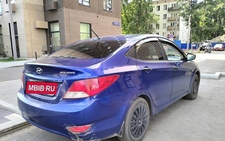 Hyundai Solaris II рестайлинг, 2011 год, 375 000 рублей, 4 фотография