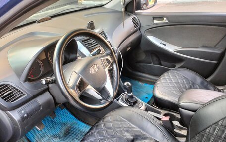 Hyundai Solaris II рестайлинг, 2011 год, 375 000 рублей, 13 фотография