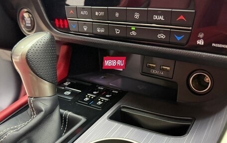 Lexus RX IV рестайлинг, 2022 год, 7 200 000 рублей, 33 фотография