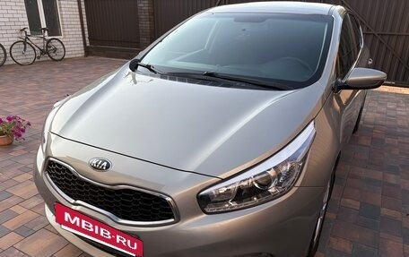 KIA cee'd III, 2014 год, 1 200 000 рублей, 2 фотография