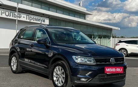 Volkswagen Tiguan II, 2017 год, 1 997 000 рублей, 10 фотография