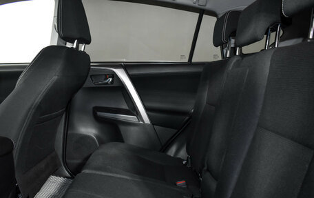 Toyota RAV4, 2018 год, 2 399 000 рублей, 13 фотография