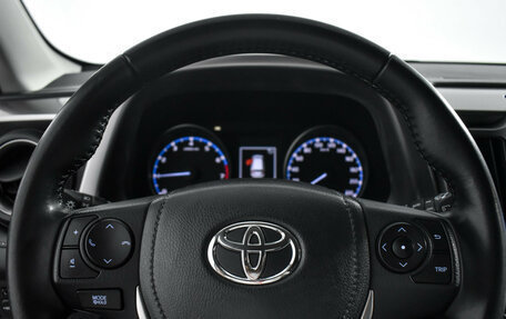Toyota RAV4, 2018 год, 2 399 000 рублей, 18 фотография