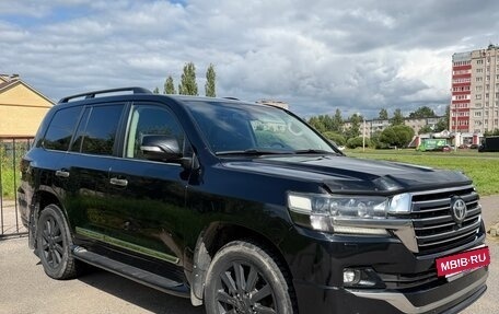 Toyota Land Cruiser 200, 2012 год, 3 500 000 рублей, 2 фотография