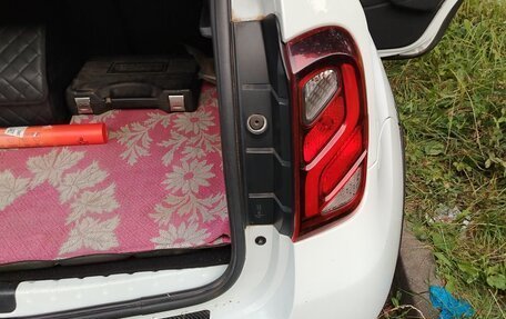 Renault Duster I рестайлинг, 2016 год, 2 100 000 рублей, 39 фотография