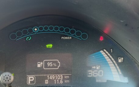 Nissan Leaf I, 2013 год, 1 300 000 рублей, 11 фотография