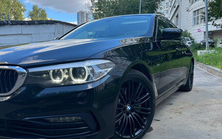 BMW 5 серия, 2017 год, 3 599 999 рублей, 2 фотография