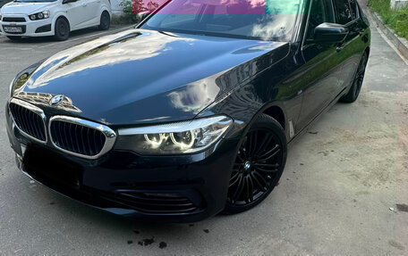 BMW 5 серия, 2017 год, 3 599 999 рублей, 10 фотография