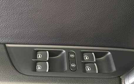 Volkswagen Touareg III, 2012 год, 2 080 000 рублей, 13 фотография