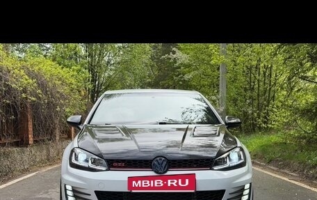 Volkswagen Golf GTI VII, 2016 год, 1 985 000 рублей, 3 фотография