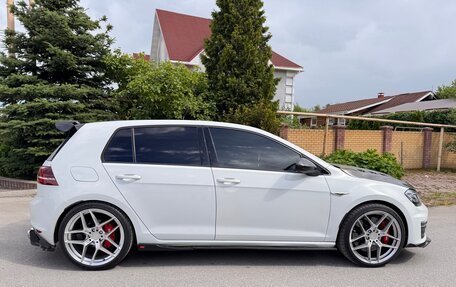 Volkswagen Golf GTI VII, 2016 год, 1 985 000 рублей, 12 фотография