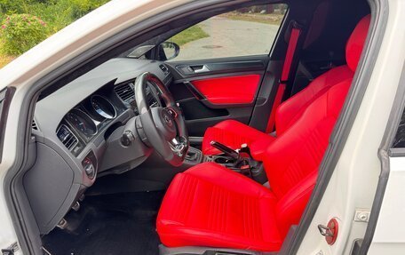 Volkswagen Golf GTI VII, 2016 год, 1 985 000 рублей, 16 фотография