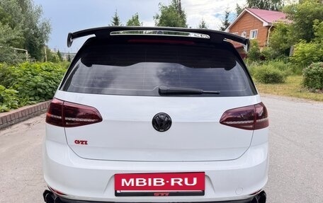 Volkswagen Golf GTI VII, 2016 год, 1 985 000 рублей, 9 фотография