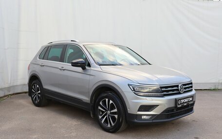 Volkswagen Tiguan II, 2019 год, 2 235 000 рублей, 3 фотография