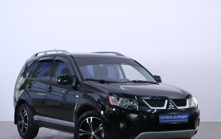 Mitsubishi Outlander III рестайлинг 3, 2007 год, 1 359 000 рублей, 2 фотография