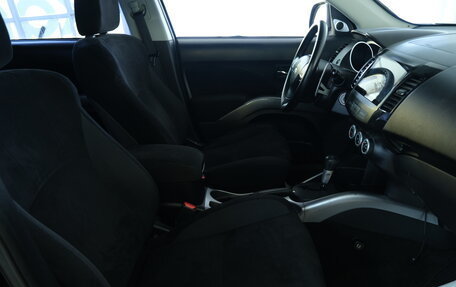 Mitsubishi Outlander III рестайлинг 3, 2007 год, 1 359 000 рублей, 19 фотография