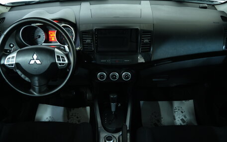 Mitsubishi Outlander III рестайлинг 3, 2007 год, 1 359 000 рублей, 14 фотография