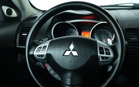 Mitsubishi Outlander III рестайлинг 3, 2007 год, 1 359 000 рублей, 13 фотография