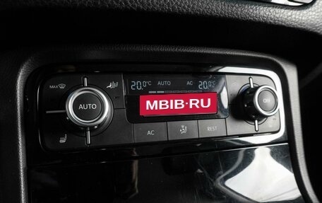 Volkswagen Touareg III, 2011 год, 1 595 000 рублей, 14 фотография