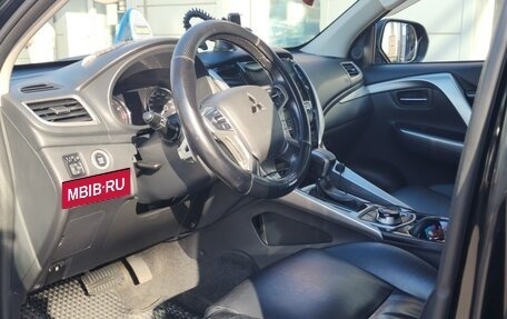 Mitsubishi Pajero Sport III рестайлинг, 2016 год, 2 550 000 рублей, 10 фотография