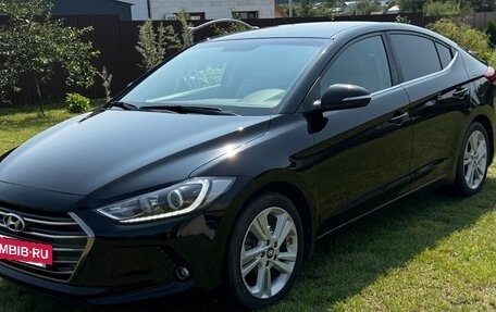 Hyundai Elantra VI рестайлинг, 2017 год, 1 650 000 рублей, 6 фотография