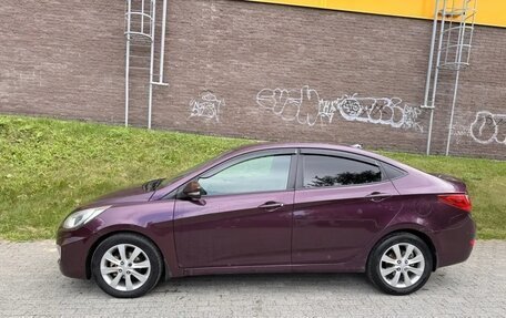 Hyundai Solaris II рестайлинг, 2011 год, 448 000 рублей, 2 фотография