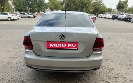 Volkswagen Polo VI (EU Market), 2015 год, 850 000 рублей, 4 фотография