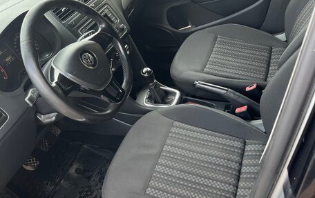 Volkswagen Polo VI (EU Market), 2015 год, 850 000 рублей, 7 фотография