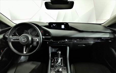 Mazda 3, 2019 год, 1 695 150 рублей, 13 фотография