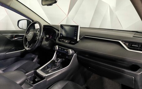 Toyota RAV4, 2022 год, 3 019 500 рублей, 18 фотография