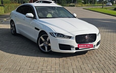 Jaguar XE I рестайлинг, 2015 год, 2 950 000 рублей, 2 фотография