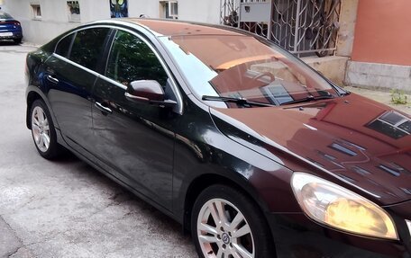 Volvo S60 III, 2012 год, 650 000 рублей, 2 фотография