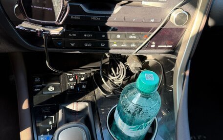 Lexus RX IV рестайлинг, 2018 год, 4 200 000 рублей, 15 фотография