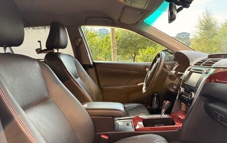 Toyota Camry, 2014 год, 1 350 000 рублей, 4 фотография