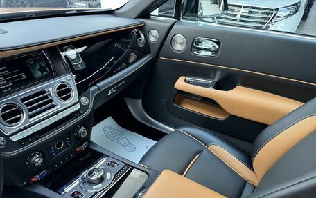 Rolls-Royce Wraith, 2017 год, 26 890 000 рублей, 25 фотография