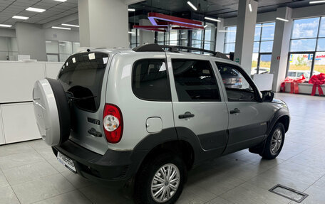 Chevrolet Niva I рестайлинг, 2018 год, 699 000 рублей, 7 фотография