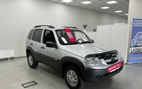 Chevrolet Niva I рестайлинг, 2018 год, 699 000 рублей, 6 фотография