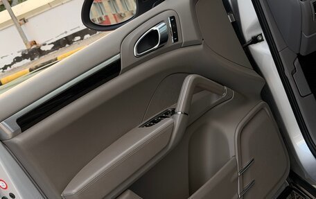 Porsche Cayenne III, 2010 год, 2 195 000 рублей, 13 фотография