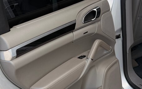 Porsche Cayenne III, 2010 год, 2 195 000 рублей, 10 фотография