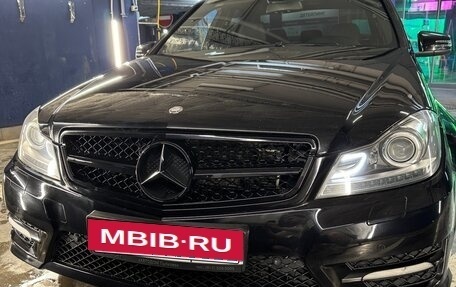 Mercedes-Benz C-Класс, 2011 год, 1 500 000 рублей, 11 фотография