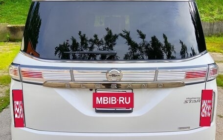Nissan Elgrand III, 2018 год, 2 900 000 рублей, 3 фотография