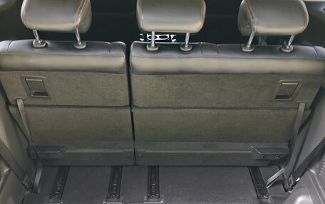 Nissan Elgrand III, 2018 год, 2 900 000 рублей, 11 фотография