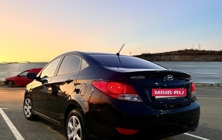 Hyundai Solaris II рестайлинг, 2013 год, 750 000 рублей, 4 фотография