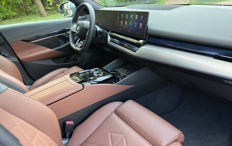 BMW 5 серия, 2025 год, 7 990 000 рублей, 4 фотография