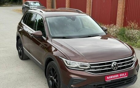 Volkswagen Tiguan II, 2021 год, 2 870 000 рублей, 1 фотография